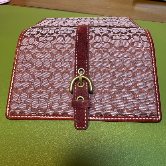 Y2K Coach Soho Wallet — Burgundy Canvas + Suede Buckle - Picture 7 of 9